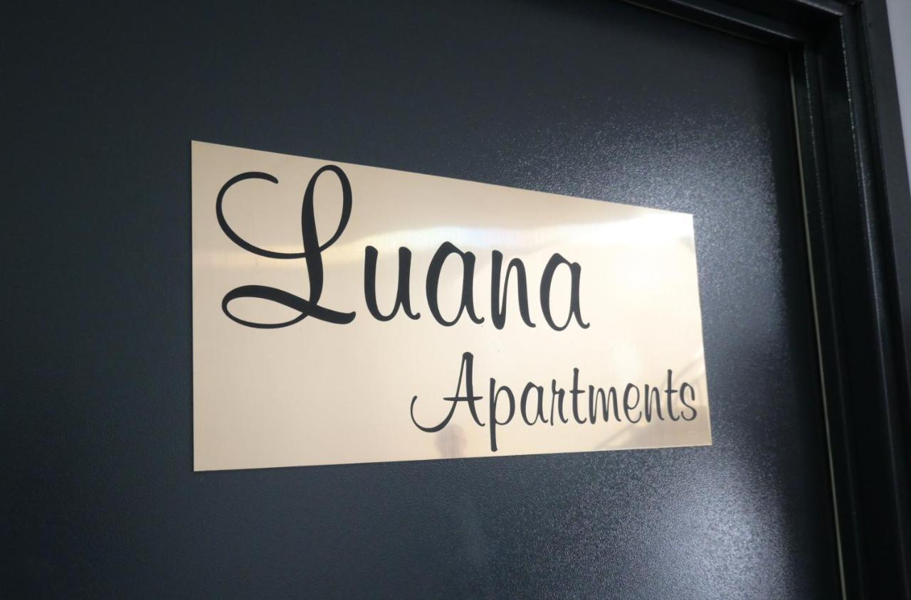 Luana Airport Apartments #4 Otopeni Bagian luar foto