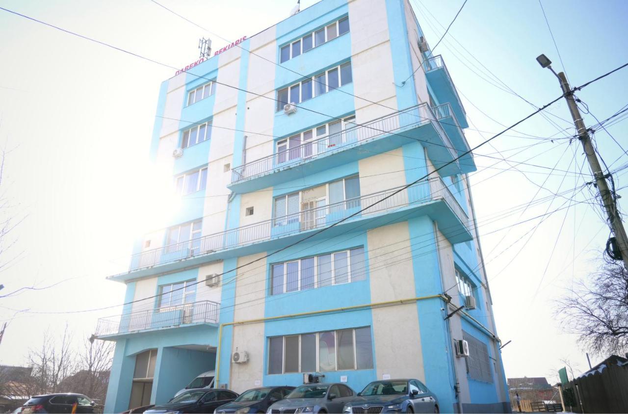 Luana Airport Apartments #4 Otopeni Bagian luar foto