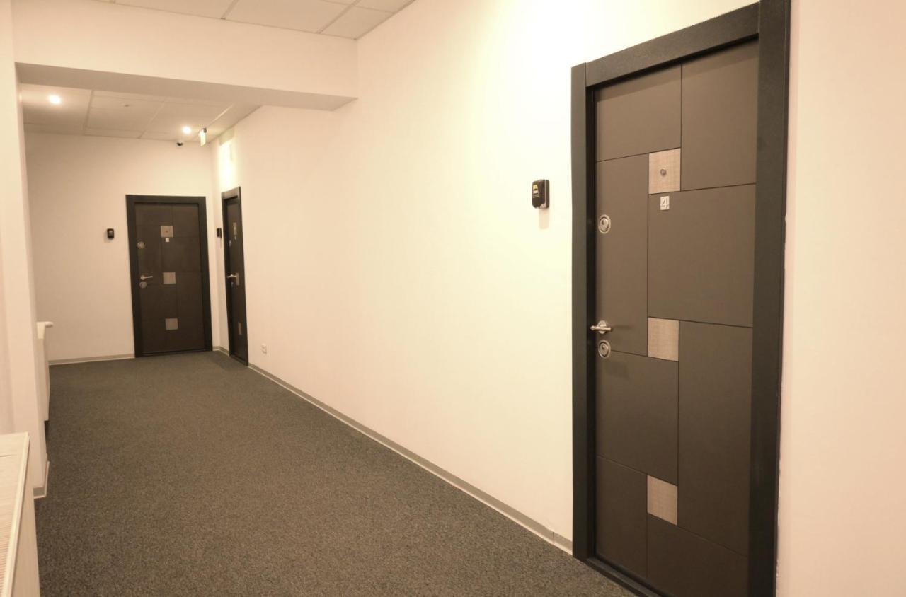Luana Airport Apartments #4 Otopeni Bagian luar foto